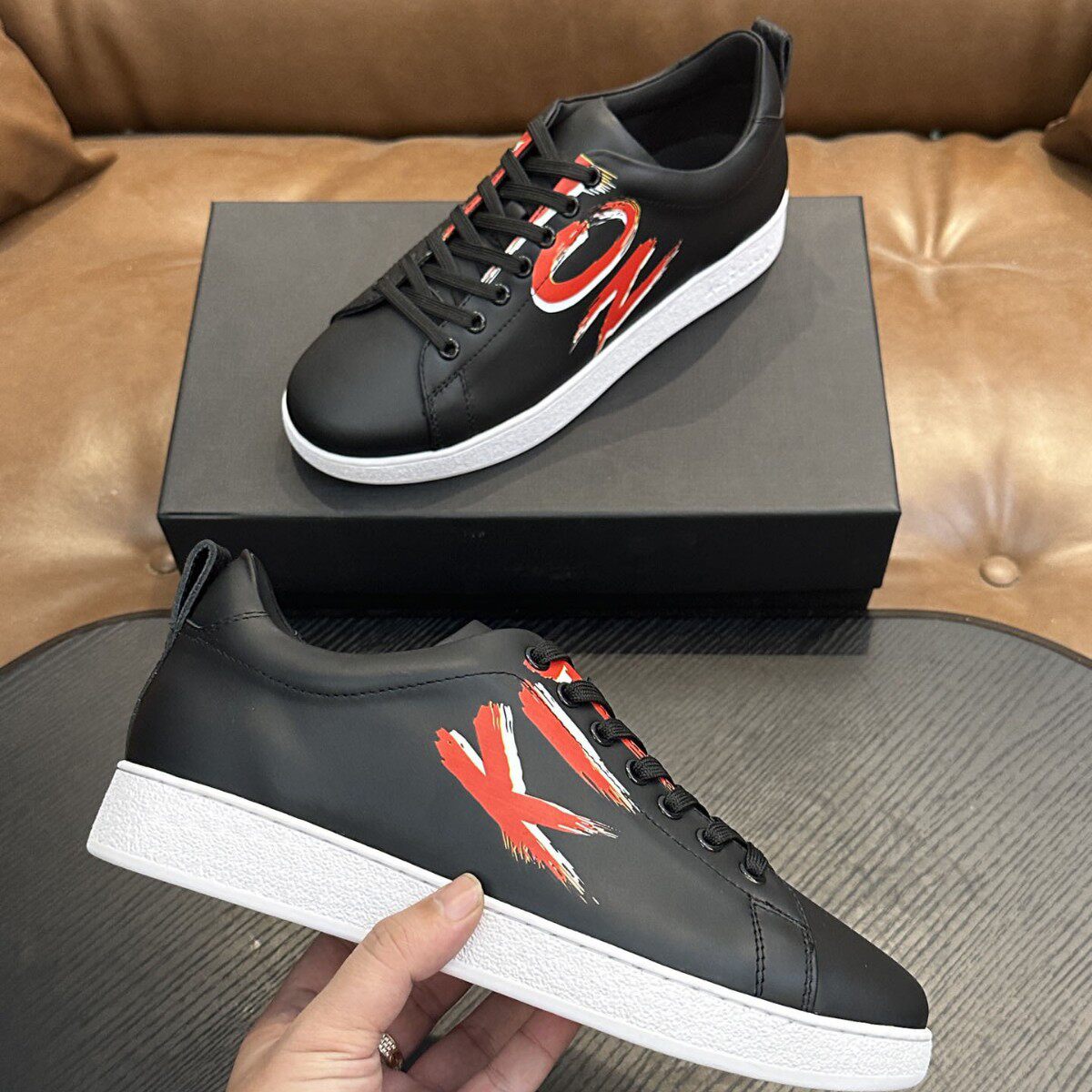 Kiton新款潮男鞋透气鞋子男款潮流小白鞋百搭男士休闲鞋板鞋高版