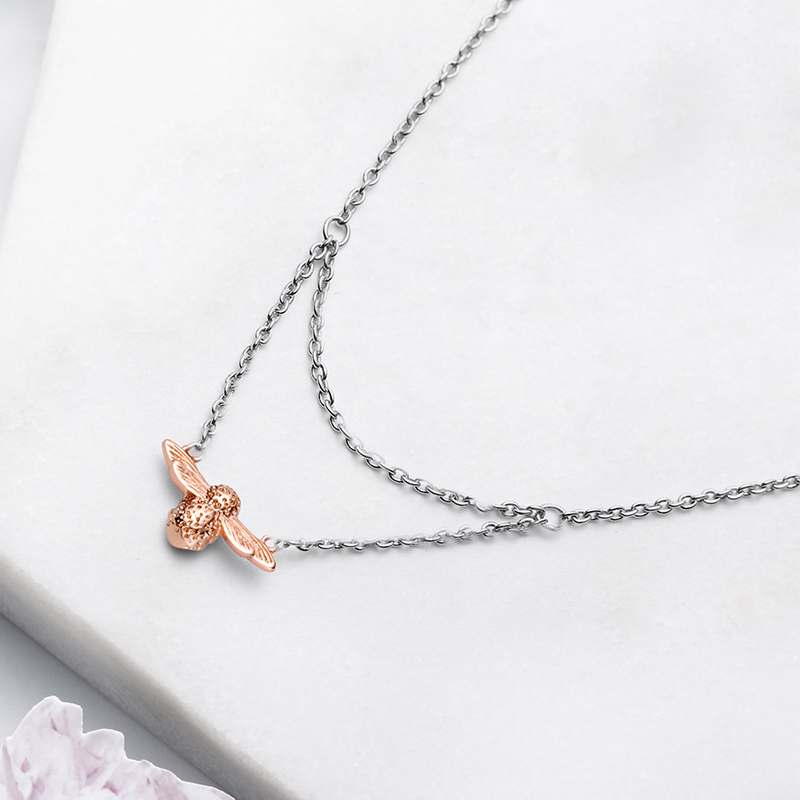 oliviaburton英国镂空蝴蝶项链