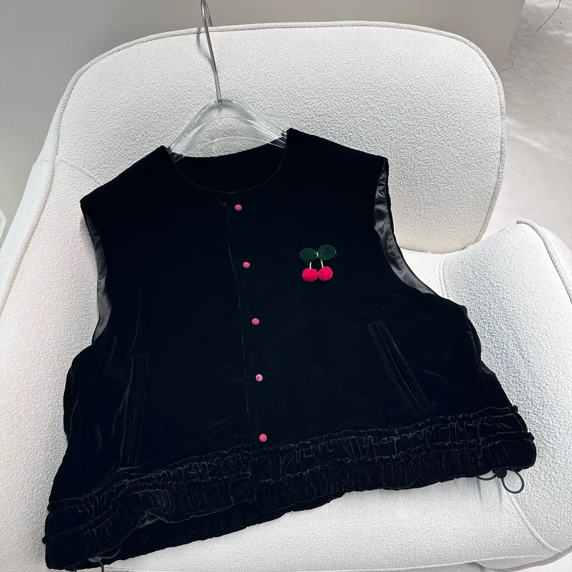 2025冬新款cicicoco猫头鹰韩版时尚圆领金丝绒小樱桃羽绒马甲欧货