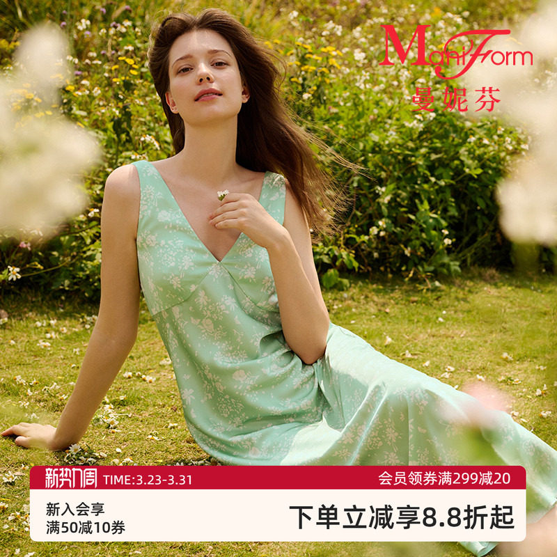 曼妮芬度假风V领无袖缎面碎花睡裙女春夏可外穿家居服