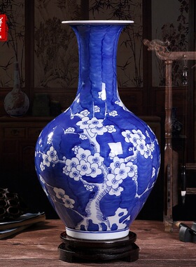 景德镇手绘汾水蓝底梅花赏瓶陶瓷新中式客厅家居博古架摆件青花