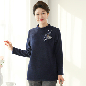 2025冬季丝绒中老年女装长袖刺绣打底衫妈妈装大码显瘦保暖上衣
