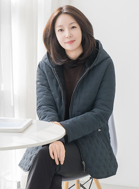 中老年女装连帽棉服外套妈妈装