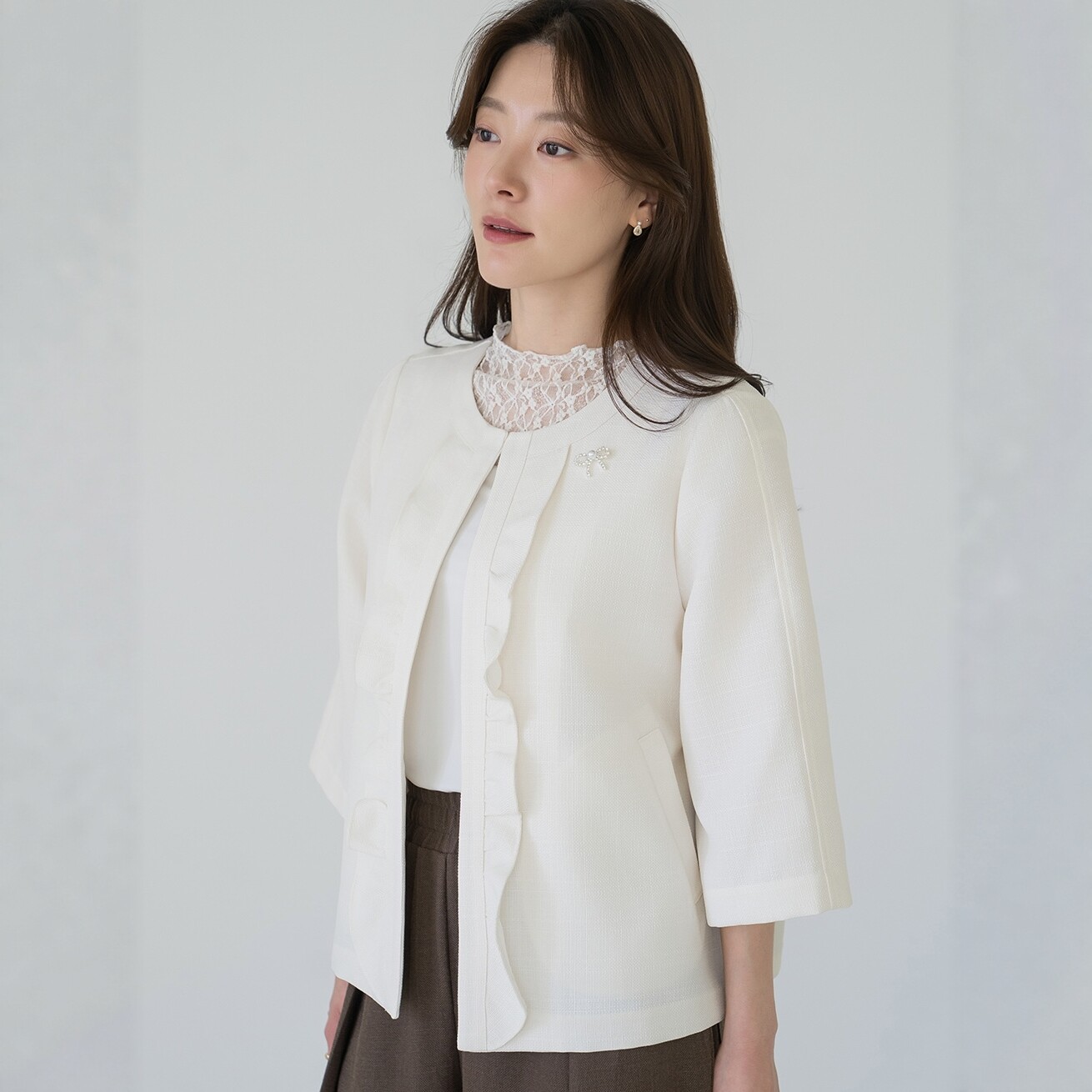 春季韩国得体风蕾丝拼接短外套女