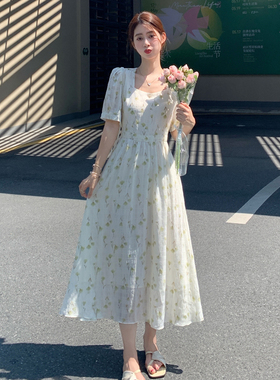 2025初夏穿搭小清新温柔雪纺连衣身裙裙方领短袖优雅