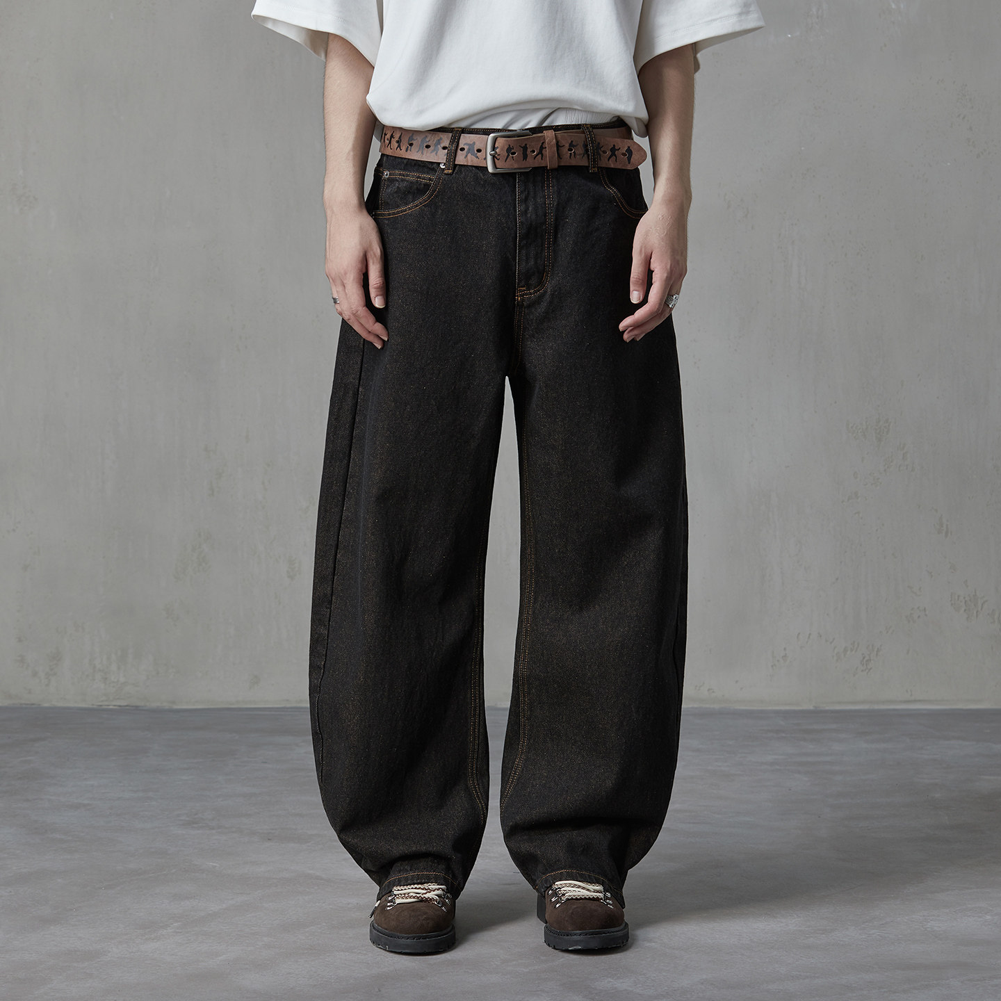 hebbles/亨佰仕美式复古高级感弯刀牛仔裤男款宽松休闲百搭长裤子