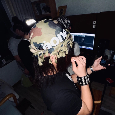 AONE4SURE Logo印花迷彩反光流苏帽Du-rag