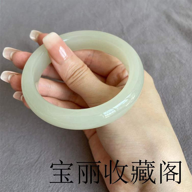 和田玉手镯青海料青白玉扁条玉石镯子羊脂白玉贵妃玉镯年轻少女款