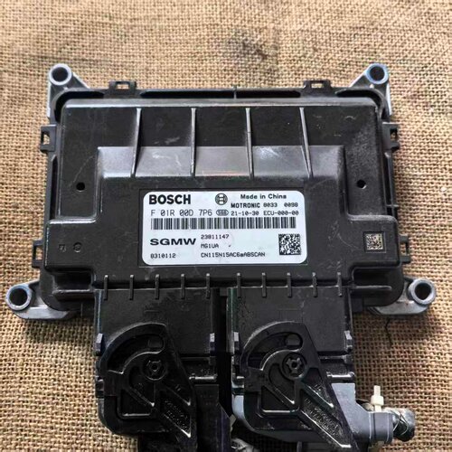 适配于五菱宝骏发动机电脑板行车ECU F01R00D7P6 23811147 MG1UA