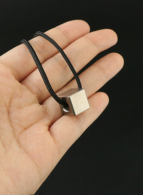 钛合金金属创意吊坠配饰挂件迷EDC饰品坠子你伞绳尾部背包挂坠