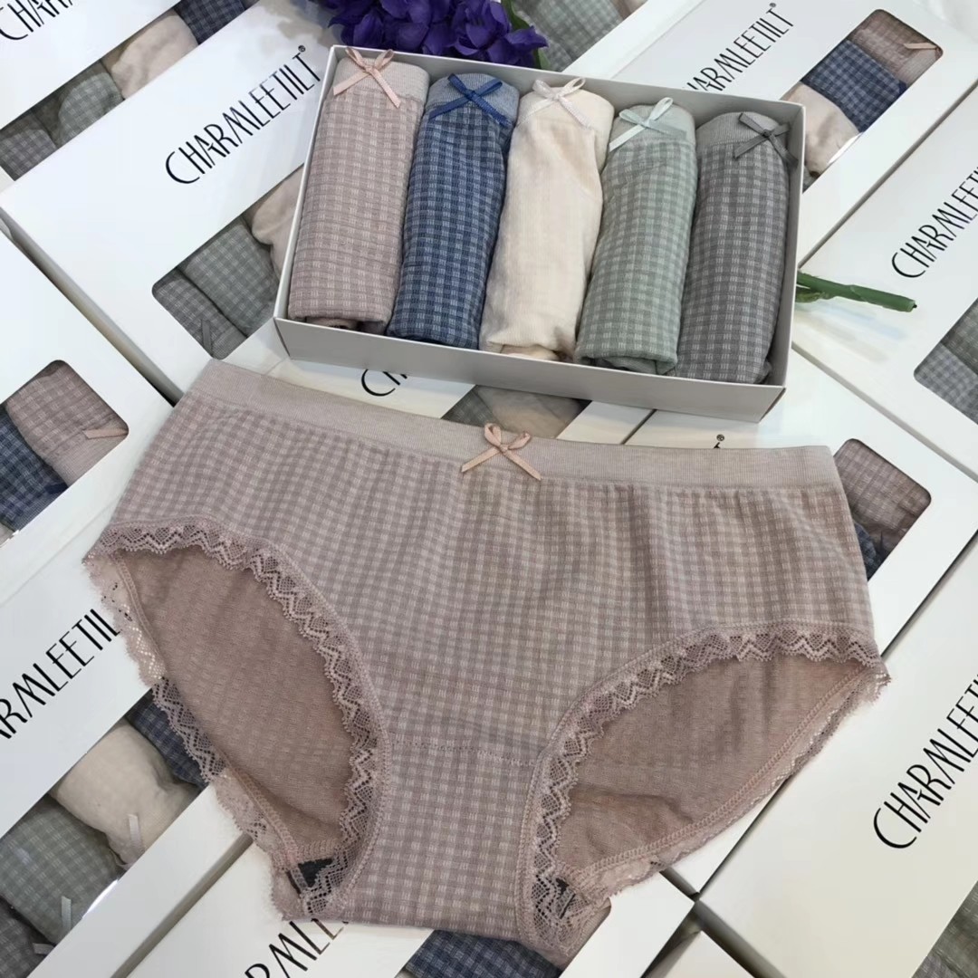 女内裤文雅格子内裤女棉裆无痕透气蕾丝中低腰裤子四季欧洲站