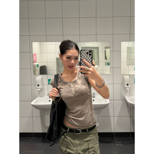 显瘦百搭上衣女 复古字母印花洗水做旧亨利领T恤辣妹修身 F383 美式