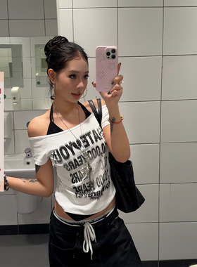 F383 美式做旧字母假两件露肩挂脖短袖夏季女修身显瘦短上衣T恤潮