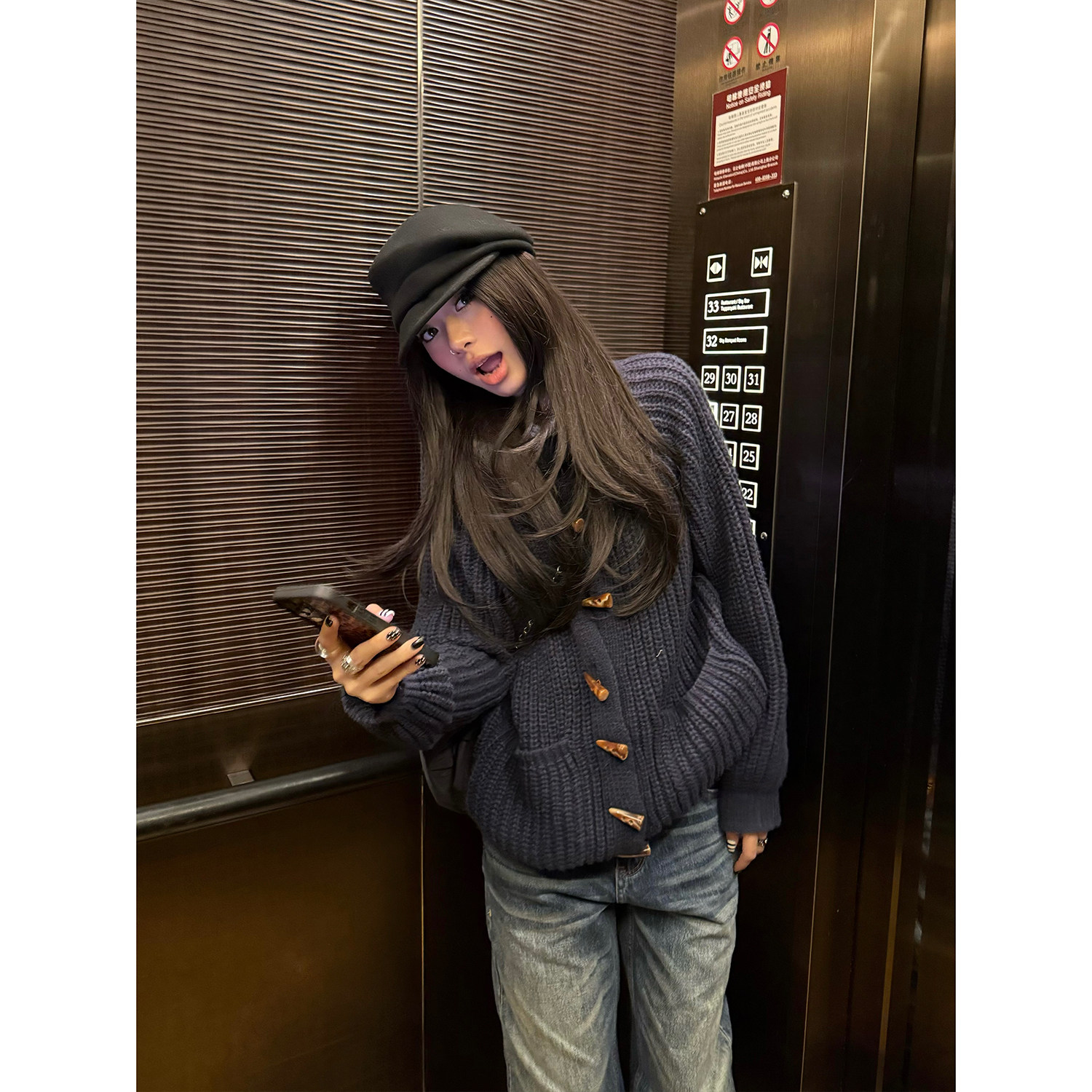 F383 美式复古设计感牛角扣麻花立领针织毛衣女秋冬慵懒毛衫外套