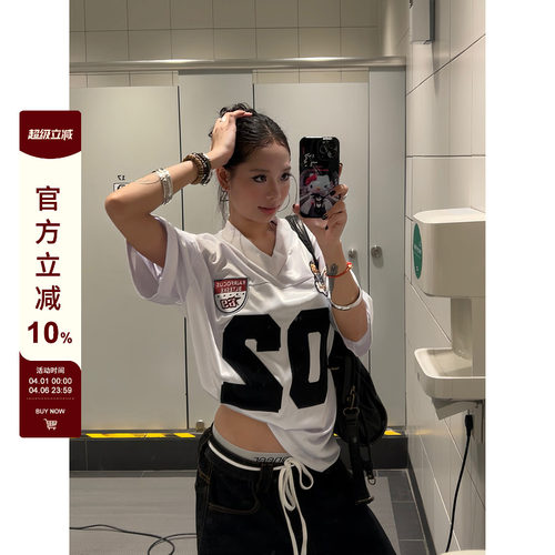 F383 美式复古数字徽章V领运动风T恤夏季hiphop宽松休闲街头球服