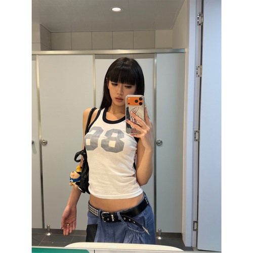 FFR撞色U领字母印花吊带背心