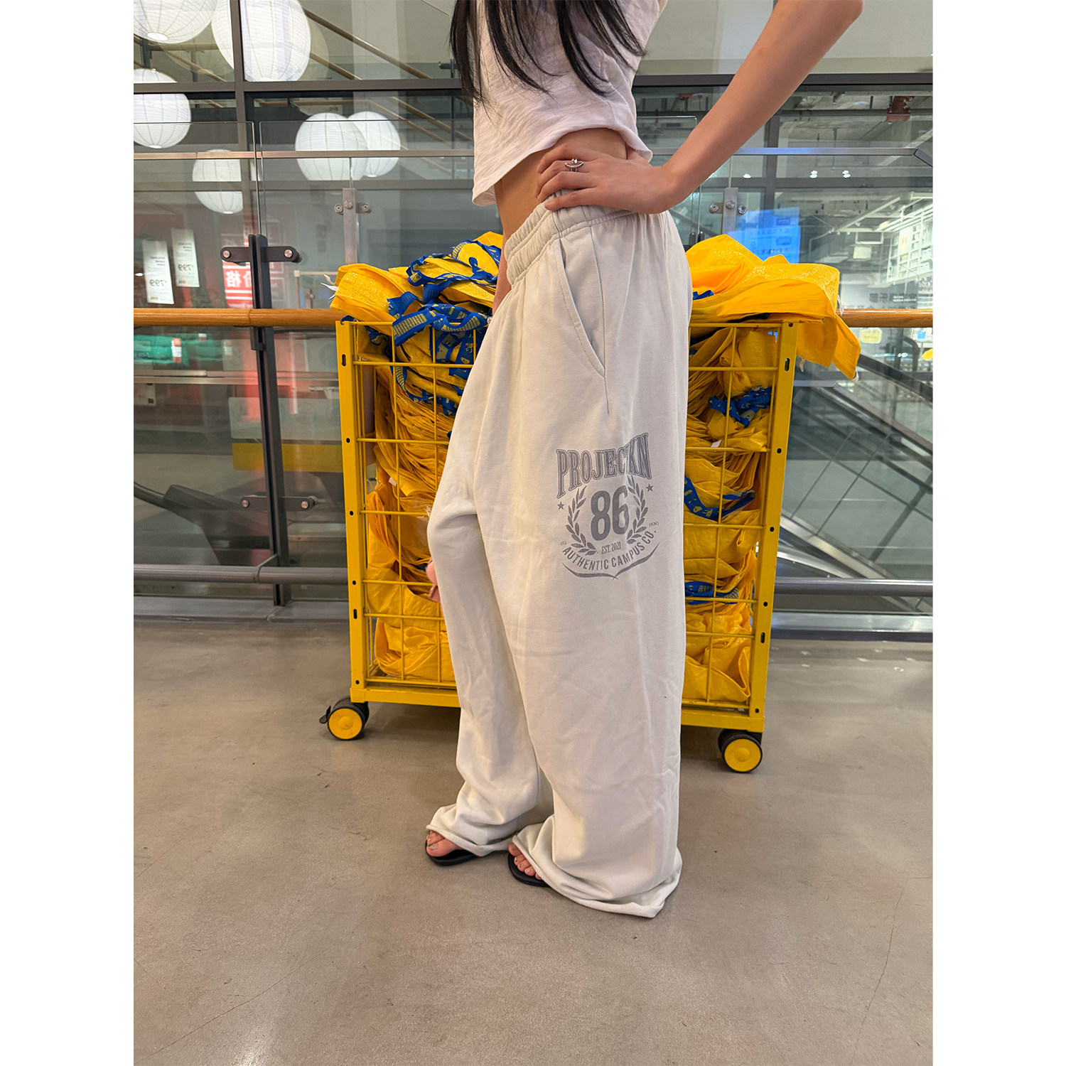 F383字母印花运动风休闲裤阔腿裤