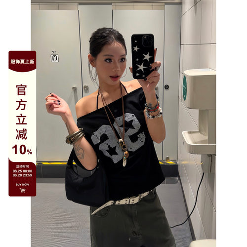 【F383】球衣风斜肩短袖