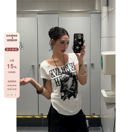 【F383】辣妹人像字母印花短袖