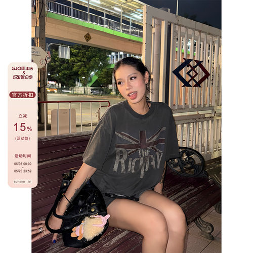 F383旗帜字母印花短袖T恤