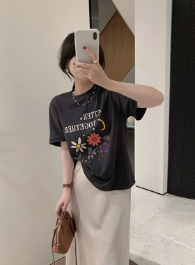 misslady韩版小众深灰色花朵复古印花字母短袖圆领T恤女夏季新款