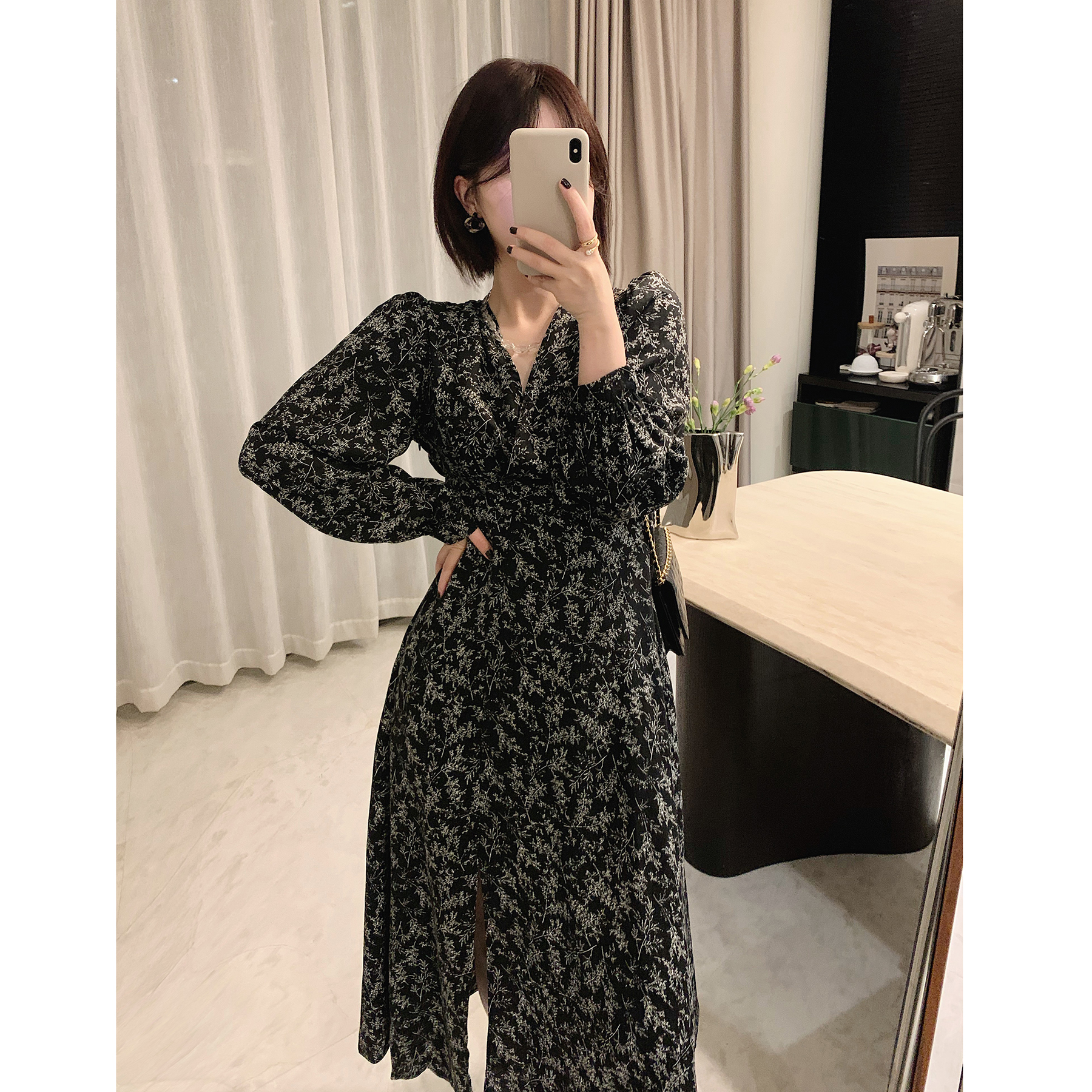 洋气秋冬v领碎花连衣裙