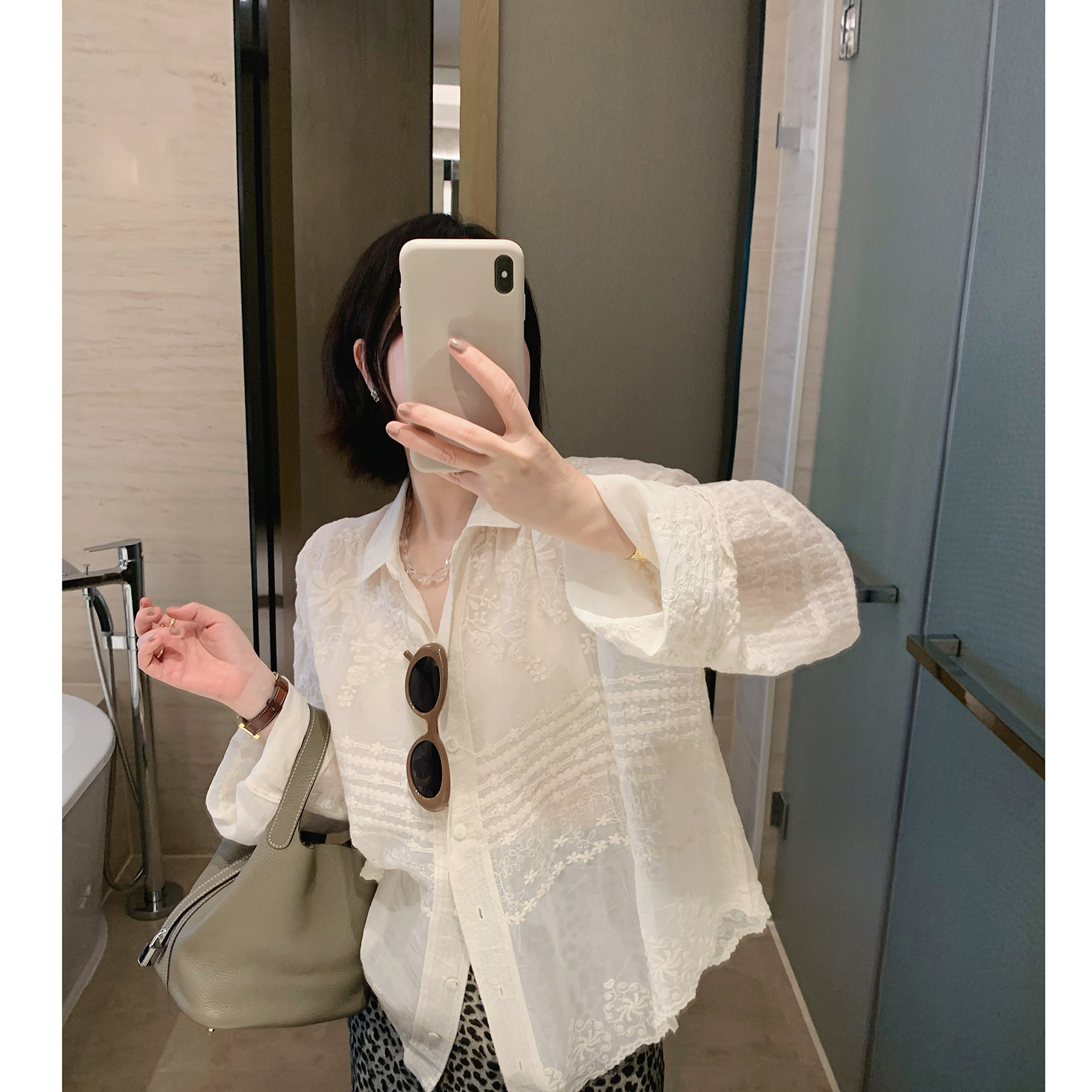 misslady刺绣蕾丝轻薄复古衬衫女防晒衣开衫上衣春夏温柔宽松百搭