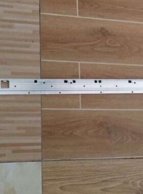 原装55P6 55A860U灯条 ZM-JN-4C-LB5566-ZM03L/04L 67-589200-0HA