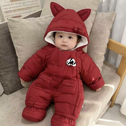 婴儿衣服冬季连体衣宝宝爬服保暖加绒加厚包脚哈衣外出抱衣拜年服
