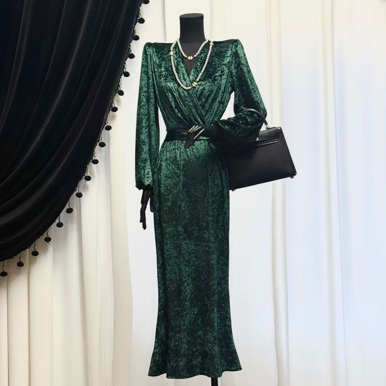 秋季新款欧式法式纯色长袖收腰显瘦气质过膝长款连衣裙