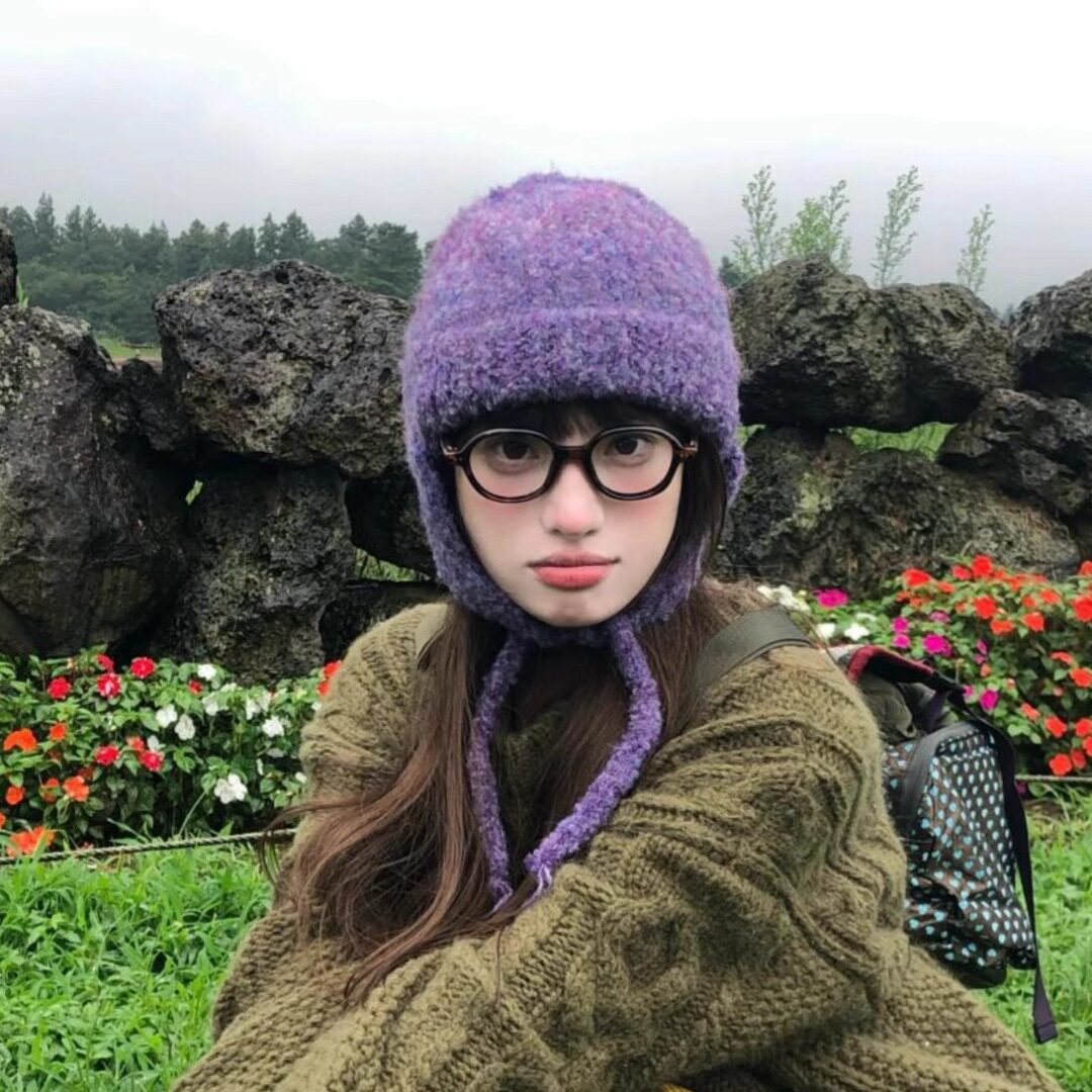 哈尔滨长白山旅游紫色毛线护耳帽