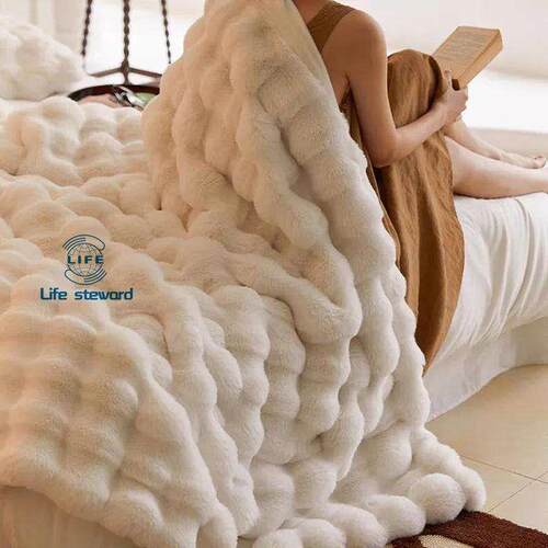 Luxury Faux Fur Blanket Warmth Super Comfortable Blankets