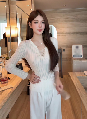现货！【暮光冬雪】白色打底衫贵气感珠珠领型设计上衣纯欲针织衫