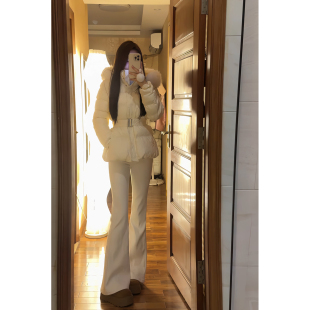冬季上新外套！白色大毛领收腰棉衣棉服女日常轻便修身2026年外套