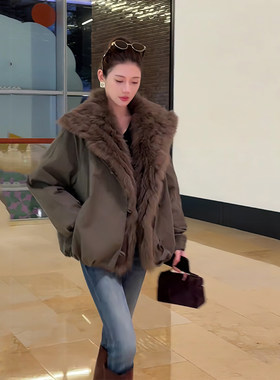 轻奢仿狐狸毛领派克服牛角扣女