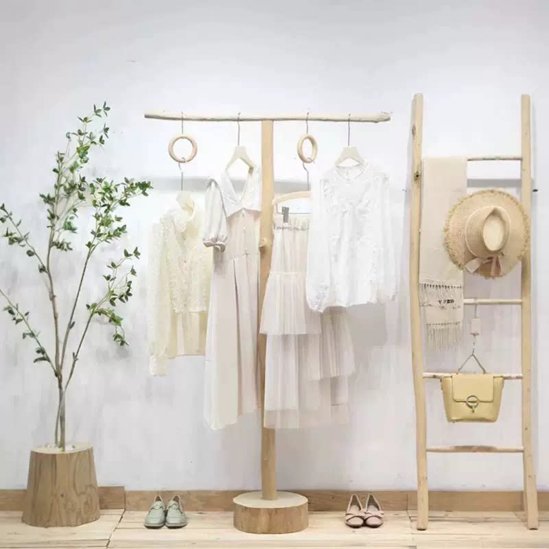原木设计树枝服装店陈列架实木橱窗展示架简约挂衣杆挂衣架衣帽架