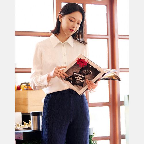 皮尔卡丹女26年春季新款白色内搭时尚大气干练衬衫P51024B5009W0