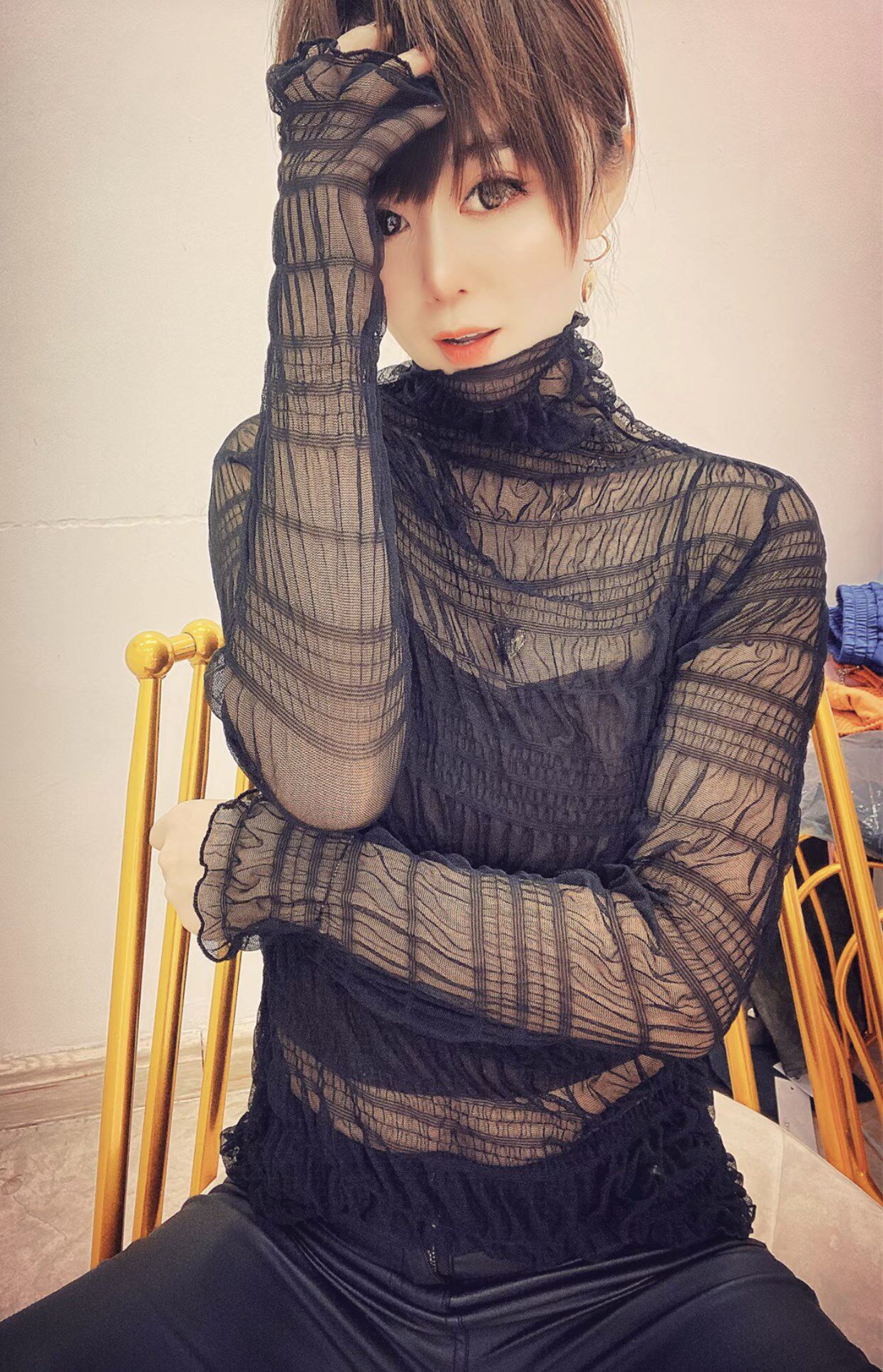 三彩白欧洲站2020秋冬新款时尚法式复古皱褶木耳边高领长袖蕾丝衫|ruв категории Женская одежда, кружева свитер/шифон рубашка - от Buy2taobao.com для оказания профессиональной услуги покупки агента Taobao