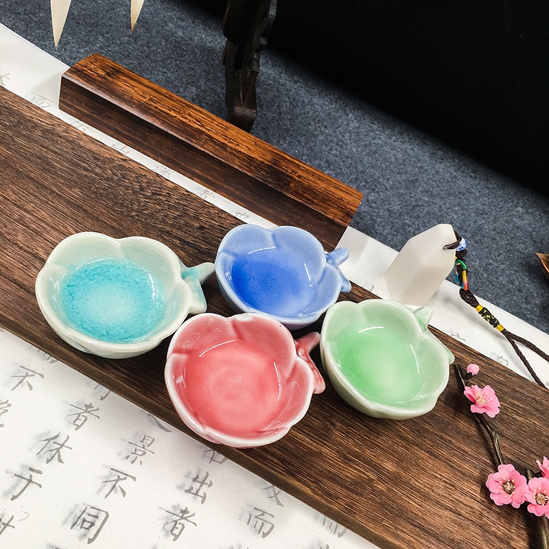 陶瓷梅花冰裂水碟笔搁毛笔