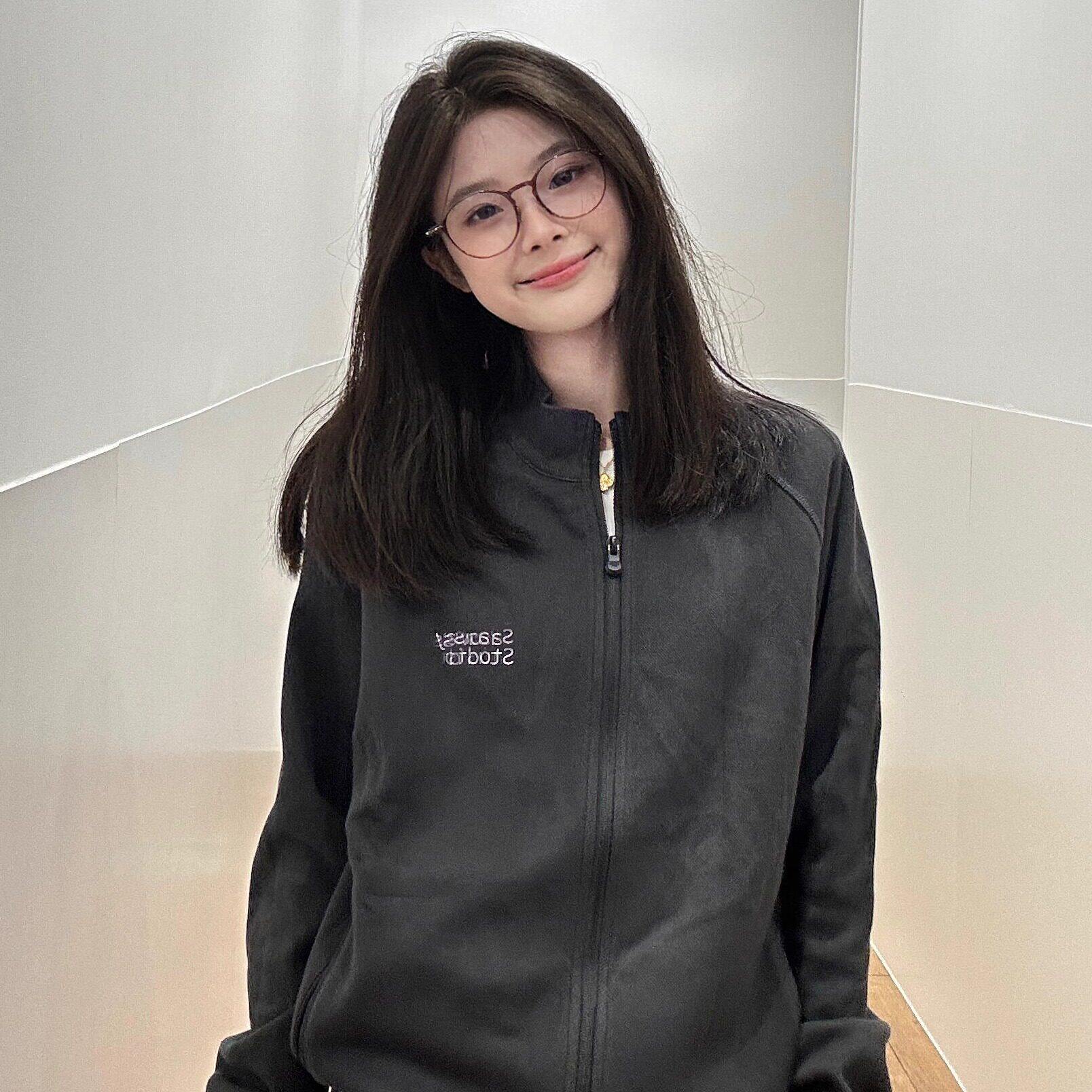 巨好看的早秋拉炼开衫卫衣女2025新款春秋小众高级感立领休闲外套