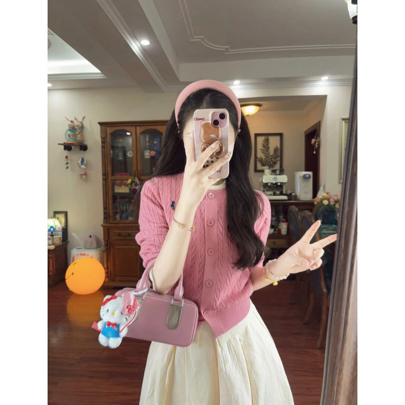 春季套装女2025新款氛围感温柔风粉色针织开衫+米色A字半裙一整套
