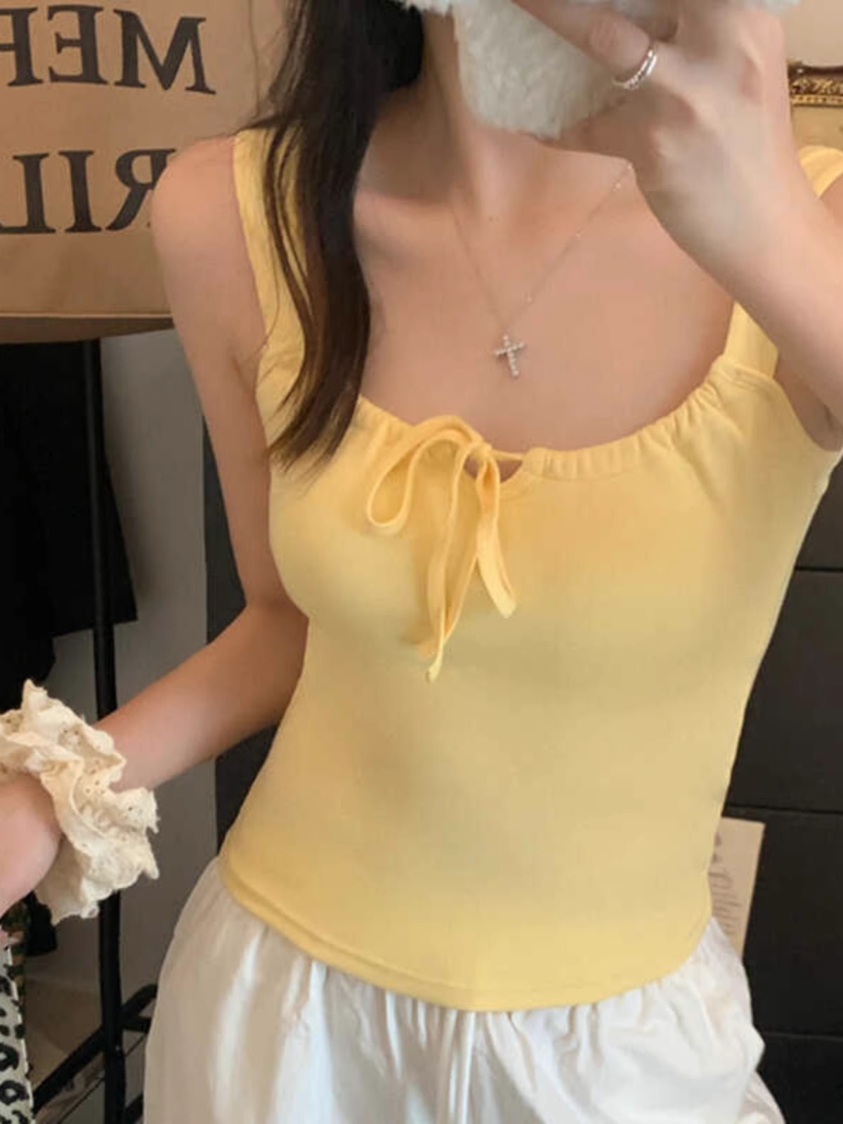 黄色纯色外穿短款美背一体式背心