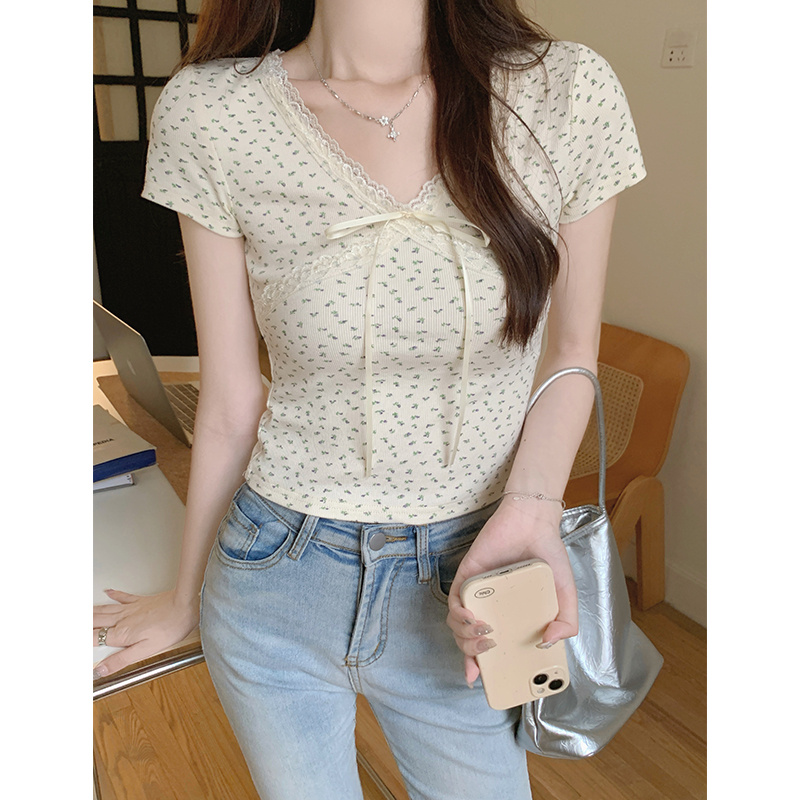 夏日蝴蝶结蕾丝花边碎花短袖上衣修身短款打底衫设计感小众体恤女