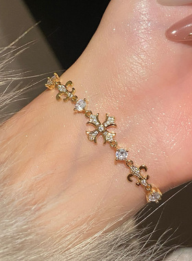 合金锆石手链十字架女精致小众叠戴手饰高级手链