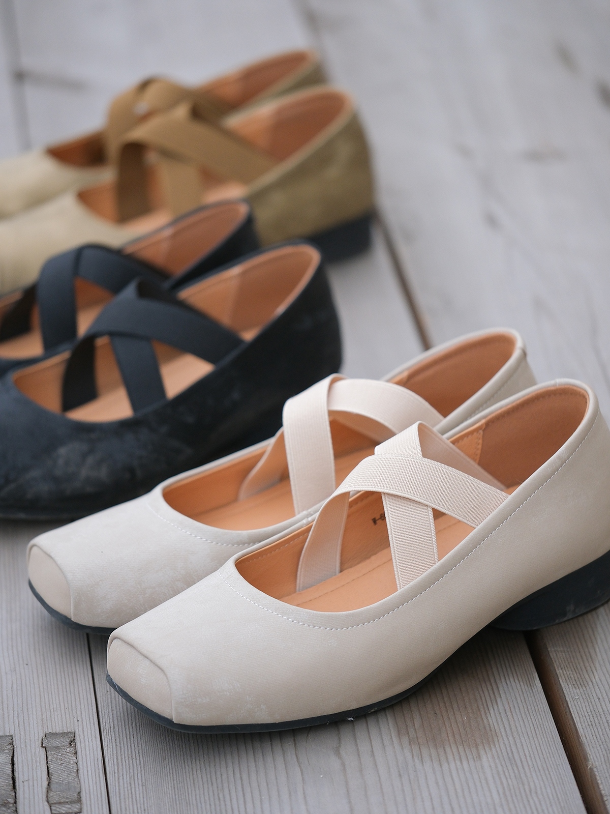 远家暗纹丝绒肌理羊皮芭蕾鞋