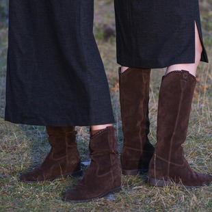 远家丝光牛翻皮内增高靴子 复古磨砂尖头长短筒低跟时装靴W-954限