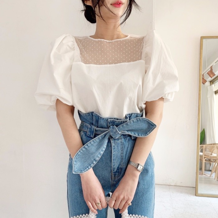 Korean summer sweet wavelet point perspective mesh stitching lace collar bubble sleeve temperament versatile shirt girl