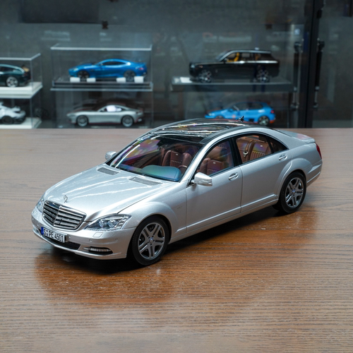 奔驰汽车模型118MH合金