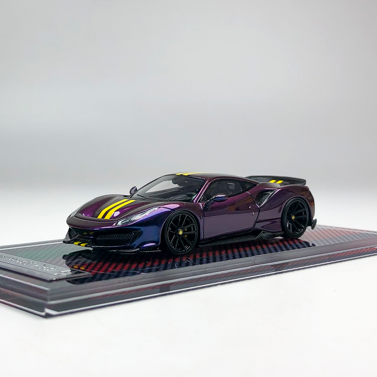 现货U2 1:64 Novitec 488 pista变色龙跑车树脂汽车模型 收藏摆件