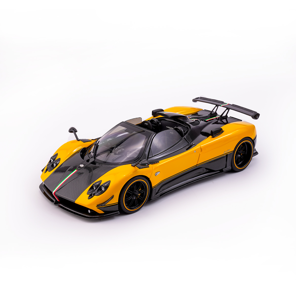 似真AR 1:18 帕加尼Pagani Zonda Cinque 2009款敞篷版汽车模型